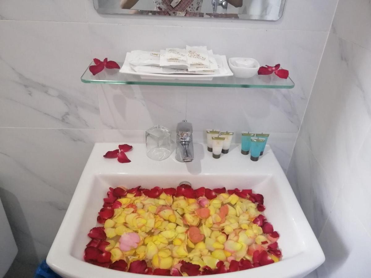 Botahtaung Hotel Rangoon Eksteriør billede