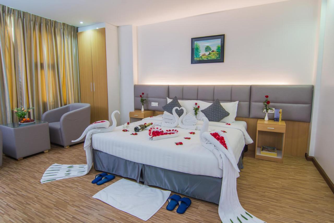 Botahtaung Hotel Rangoon Eksteriør billede