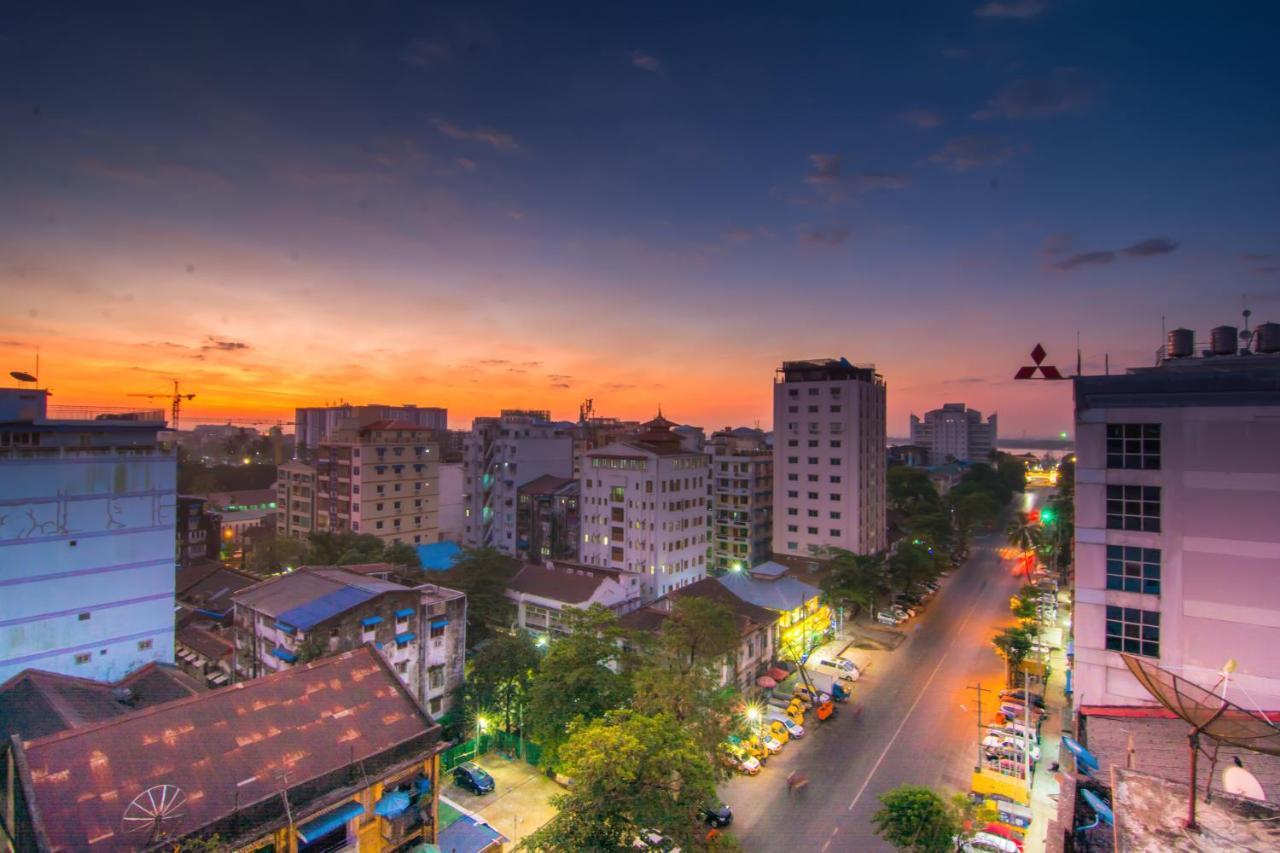 Botahtaung Hotel Rangoon Eksteriør billede